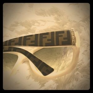*FENDI SUNGLASSES*